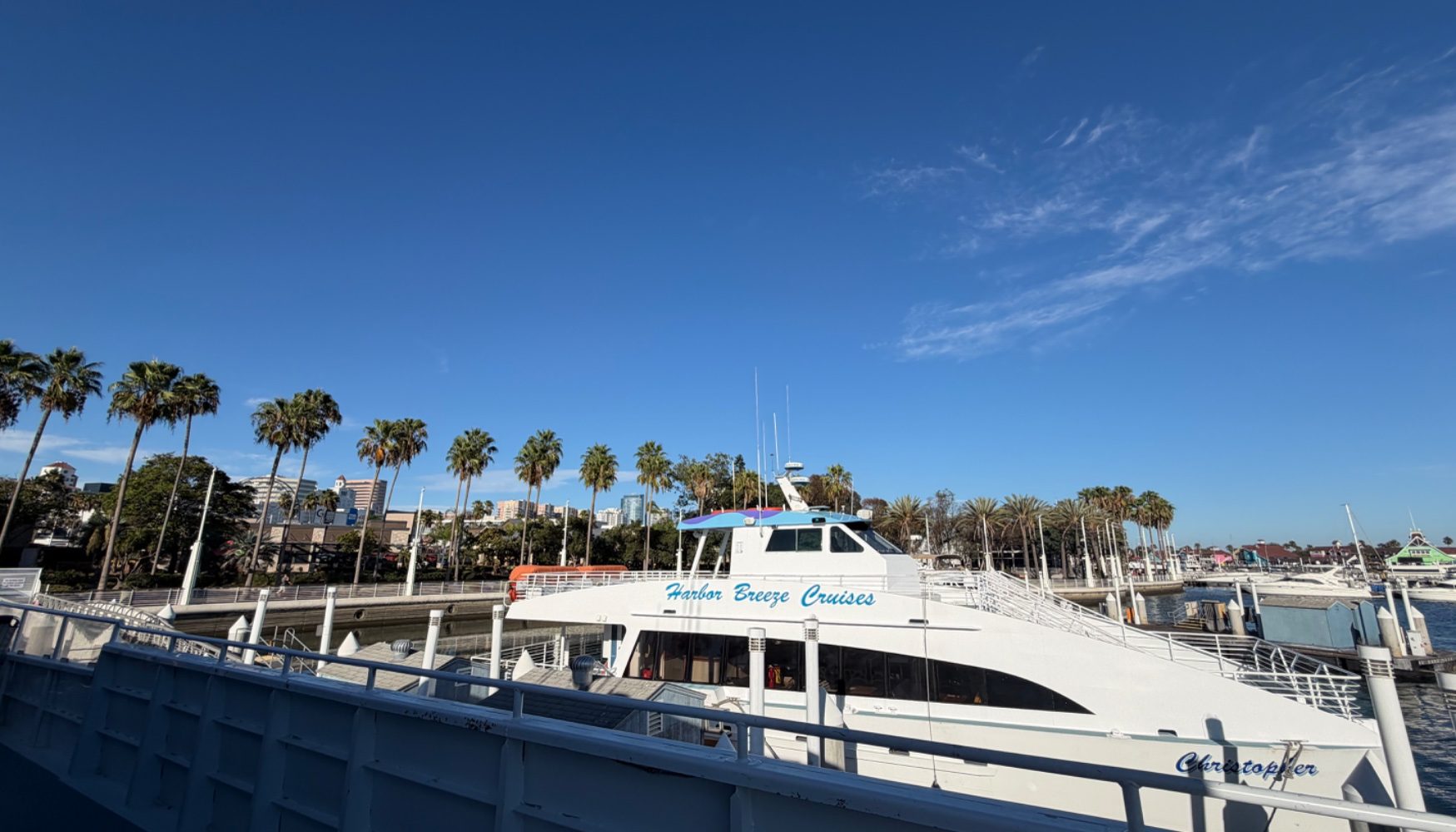 Harbor Breeze Cruises 1