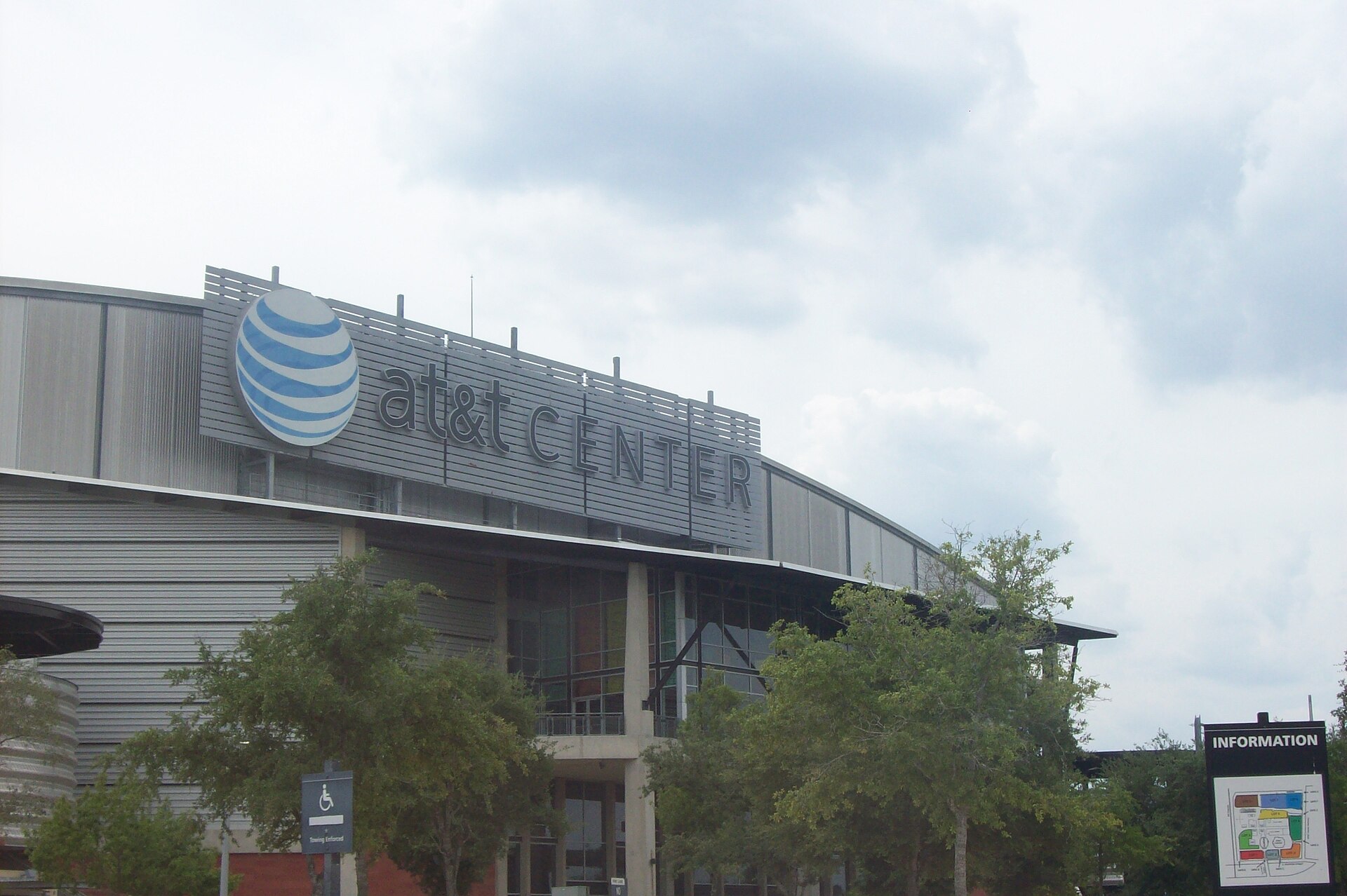 Oklahoma City Thunder at San Antonio Spurs